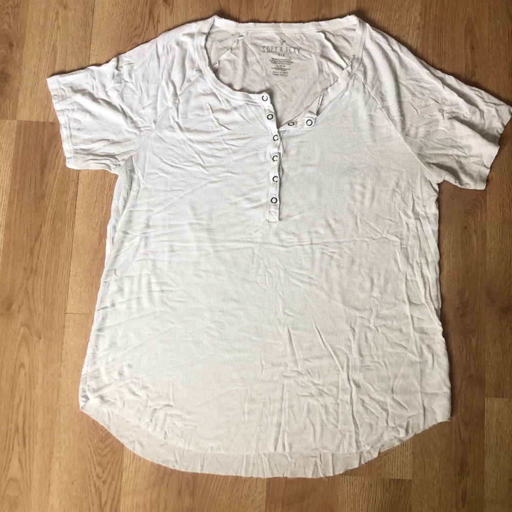 American Eagle Soft & Sexy Ribbed Button Front Tee